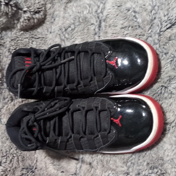 Jordan Max Aura 4 Boys Sz 4.5​ - Picture 2 of 6